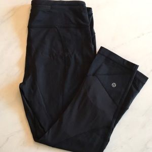 Lululemon pace rival crop
